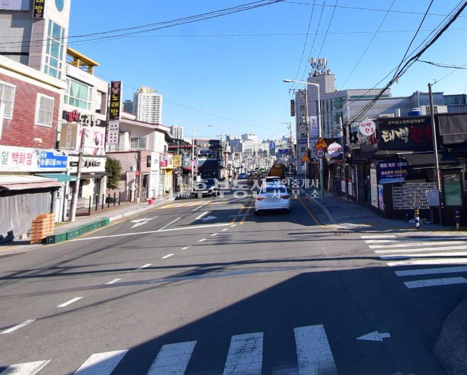 부산 연제구 연산동 연산동 대형 헬스장 양도양수 2개층 사용으로 216평 크기 월세 매물번호 11243 사진 1