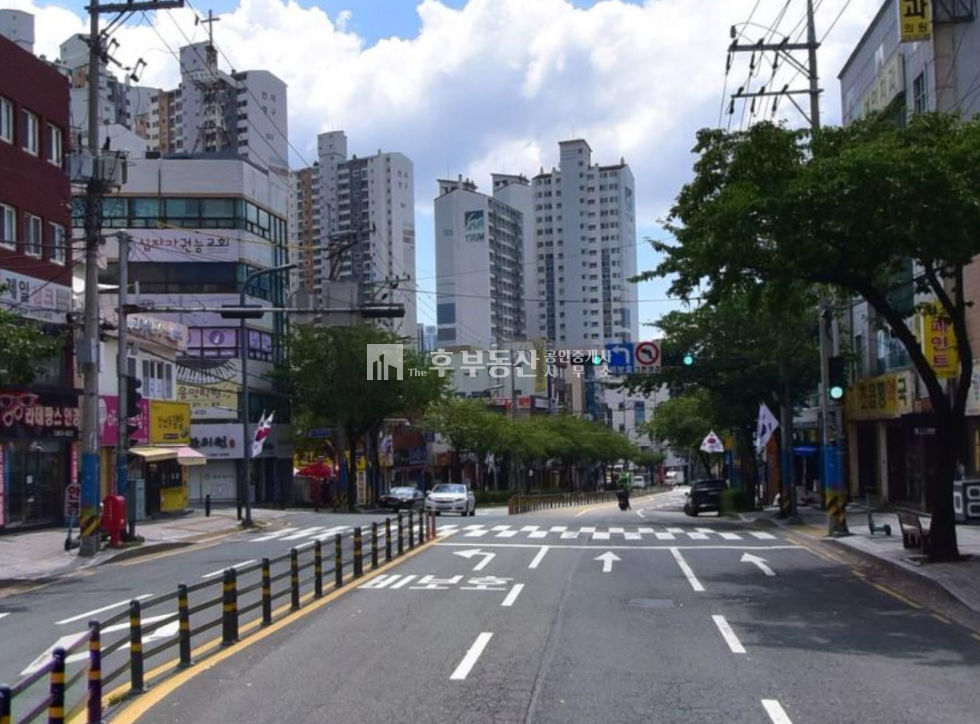 부산 부산진구 초읍동 (무권리) 래미안 인근 대로변 1층 12평 상가 임대 월세 매물번호 11638 사진 1