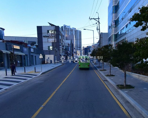 부산 연제구 연산동 연산동 롯데캐슬포레 부근 전면 좋은 30평대 일반음식점 월세 매물번호 12265 사진 1