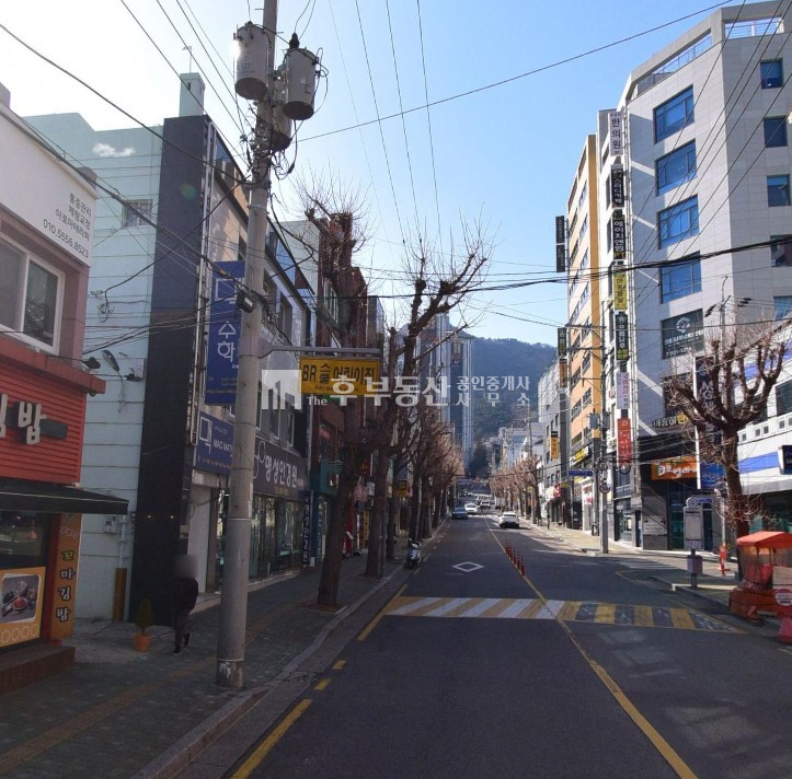 부산 동래구 사직동 사직동 무권리 E/V 있는 3층 전용 27평 사무실 추천 월세 매물번호 12468 사진 1