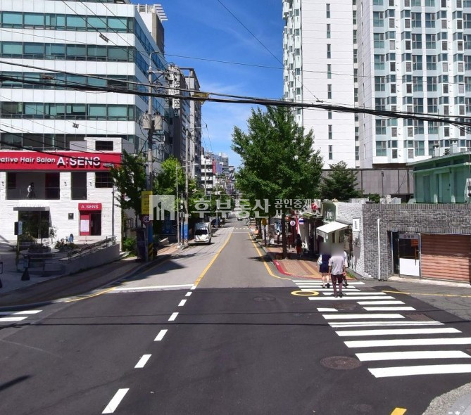 부산 부산진구 전포동 전포역 역세권 전포카페거리 소형 뷰티 상가 월세 매물번호 12534 사진 1