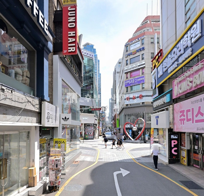 부산 부산진구 부전동 주건축물제1동 (무권리) 서면 젊음의 거리 핵심 1층 8평 상가 임대 월세 매물번호 12595 사진 1