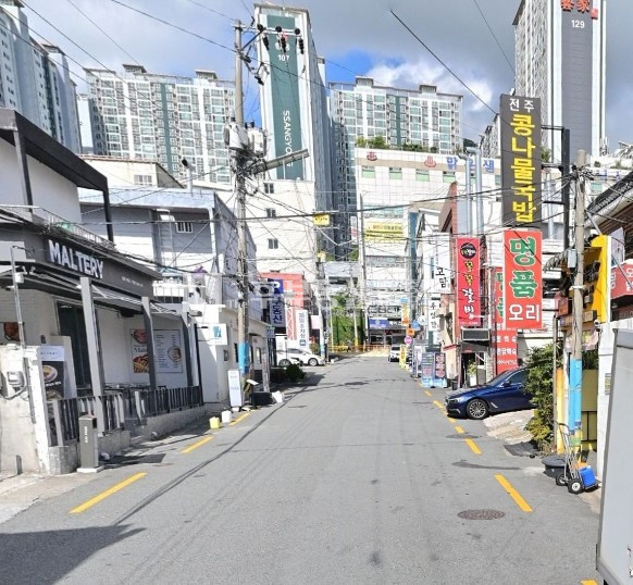 부산 동래구 사직동 사직동 먹자골목 주차가능한 1층 약 18평 일반음식점 월세 매물번호 12707 사진 1