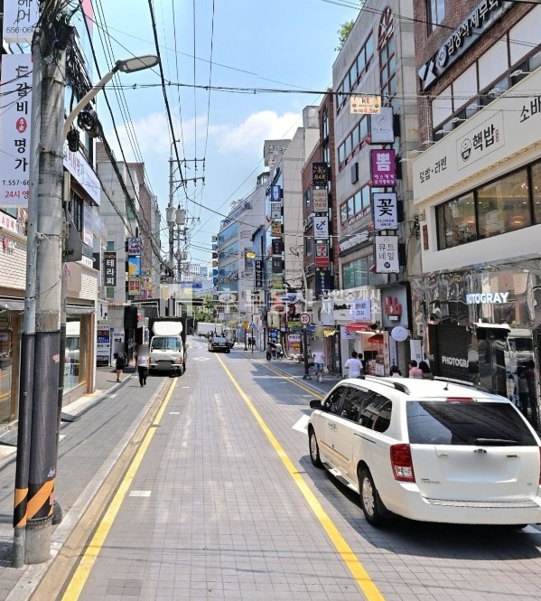 부산 동래구 명륜동 동래 메인상권 깔끔한 건물 시설 완벽한 일반음식점 8층 전용 57평 월세 매물번호 12833 사진 1