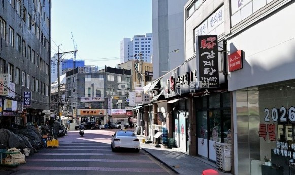 부산 부산진구 전포동 서면 5번가 오피스상권 전면 좋은 1층 20평 일반음식점 월세 매물번호 13308 사진 1